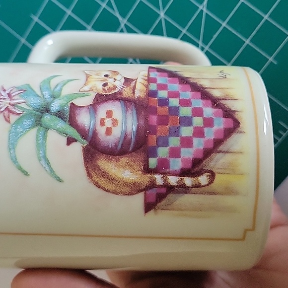 Otagiri Japan Figi Graphics. Yellow Tabby Cat Kitten & Vase Coffee Mug. - Picture 10 of 12